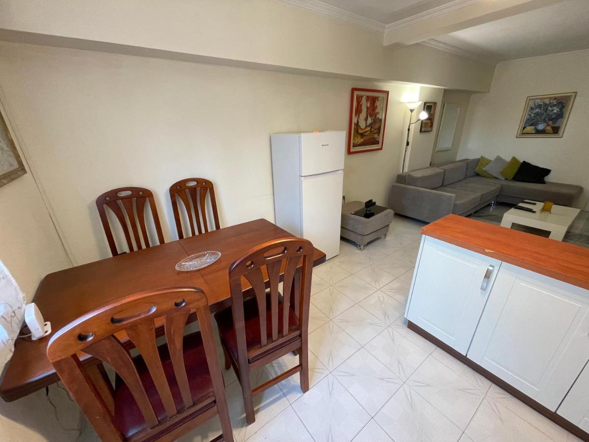 Tirana Flora Center Apartment Buitenkant foto